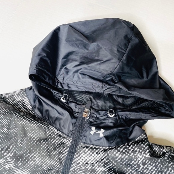 under Armour Storm Digi Camo Windbreaker Jacket - Picture 4 of 14